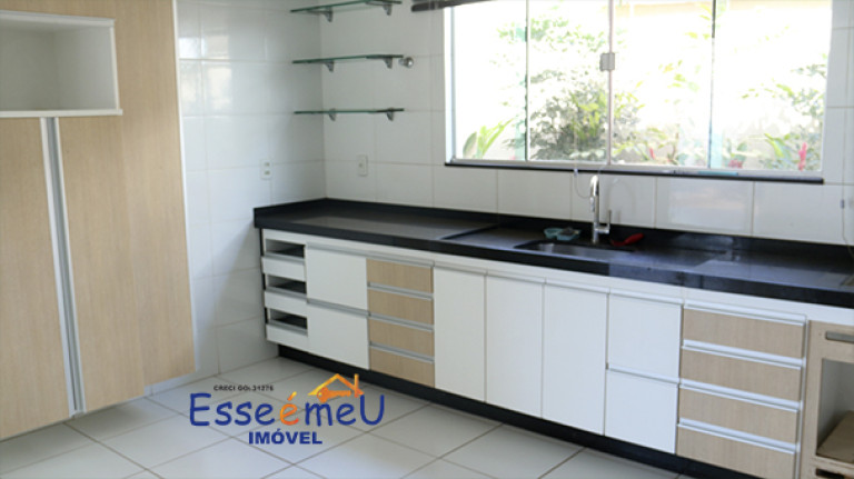 Imagem Casa de Condomínio com 3 Quartos à Venda, 191 m² em Jardins Madri - Goiânia Imagem Casa de Condomínio com 3 Quartos à Venda, 191 m² em Jardins Madri - Goiânia
