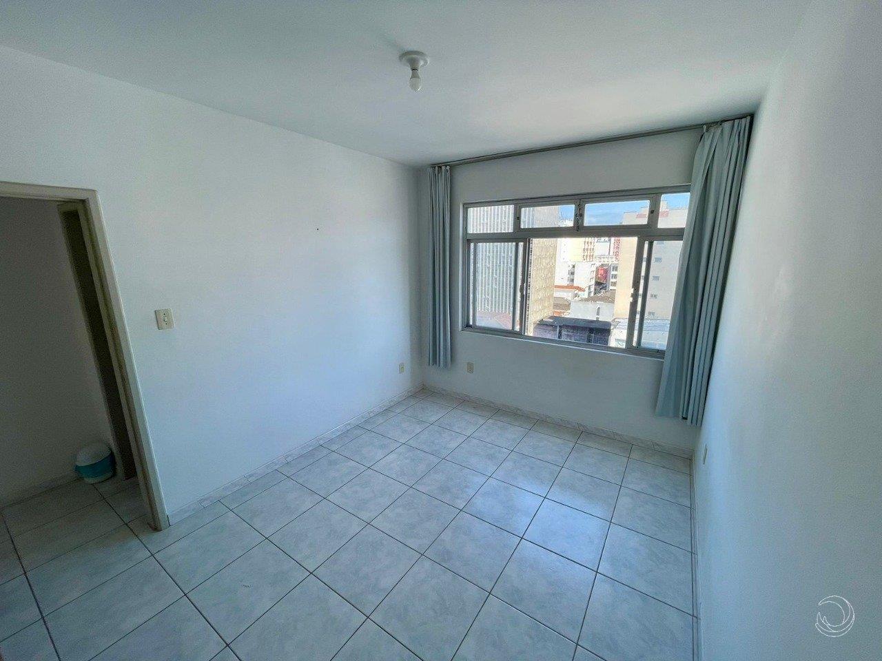 Imagem Apartamento com 1 Quarto à Venda, 40 m² em Centro - Florianópolis