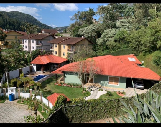 Imagem Casa de Condomínio com 4 Quartos à Venda, 350 m² em Bom Retiro - Teresópolis
