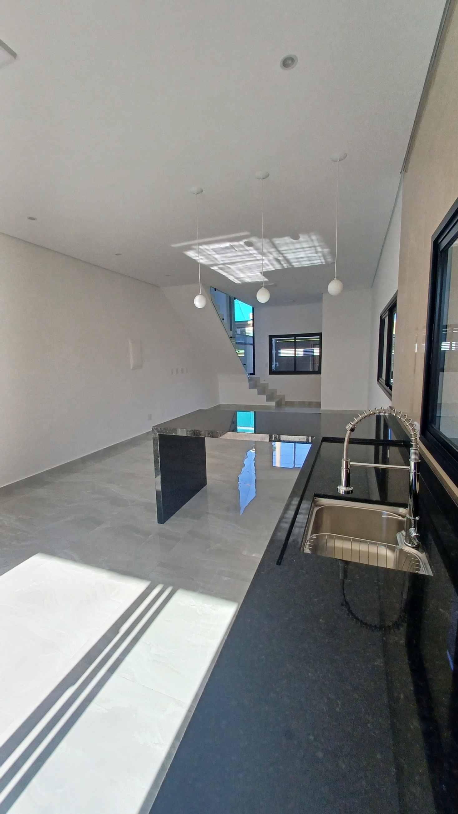 Imagem Casa de Condomínio com 3 Quartos à Venda, 121 m²em Villas do Jaguari - Santana de Parnaíba Imagem Casa de Condomínio com 3 Quartos à Venda, 121 m²em Villas do Jaguari - Santana de Parnaíba