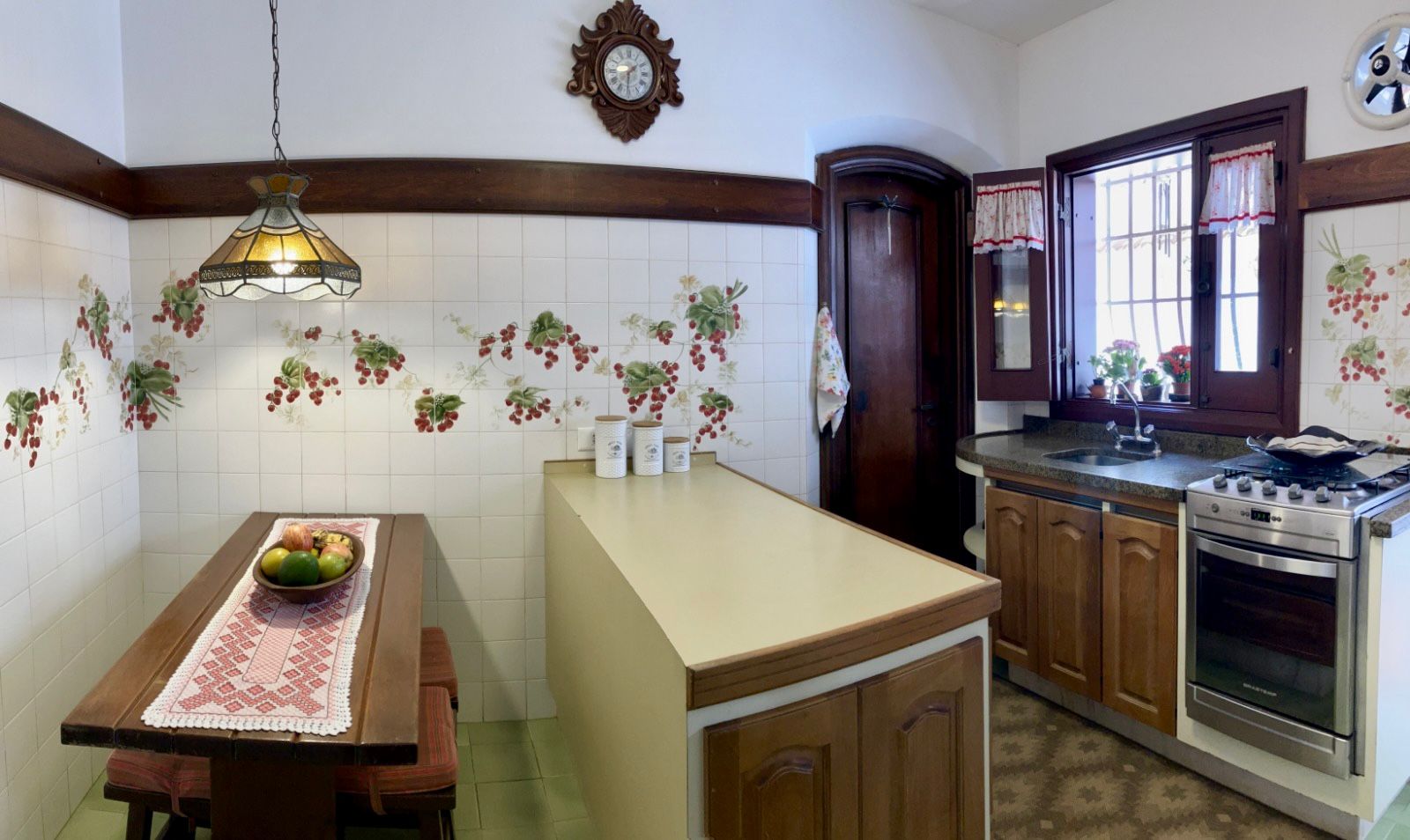 Imagem Casa com 4 Quartos à Venda, 200 m²em Copacabana - São Paulo