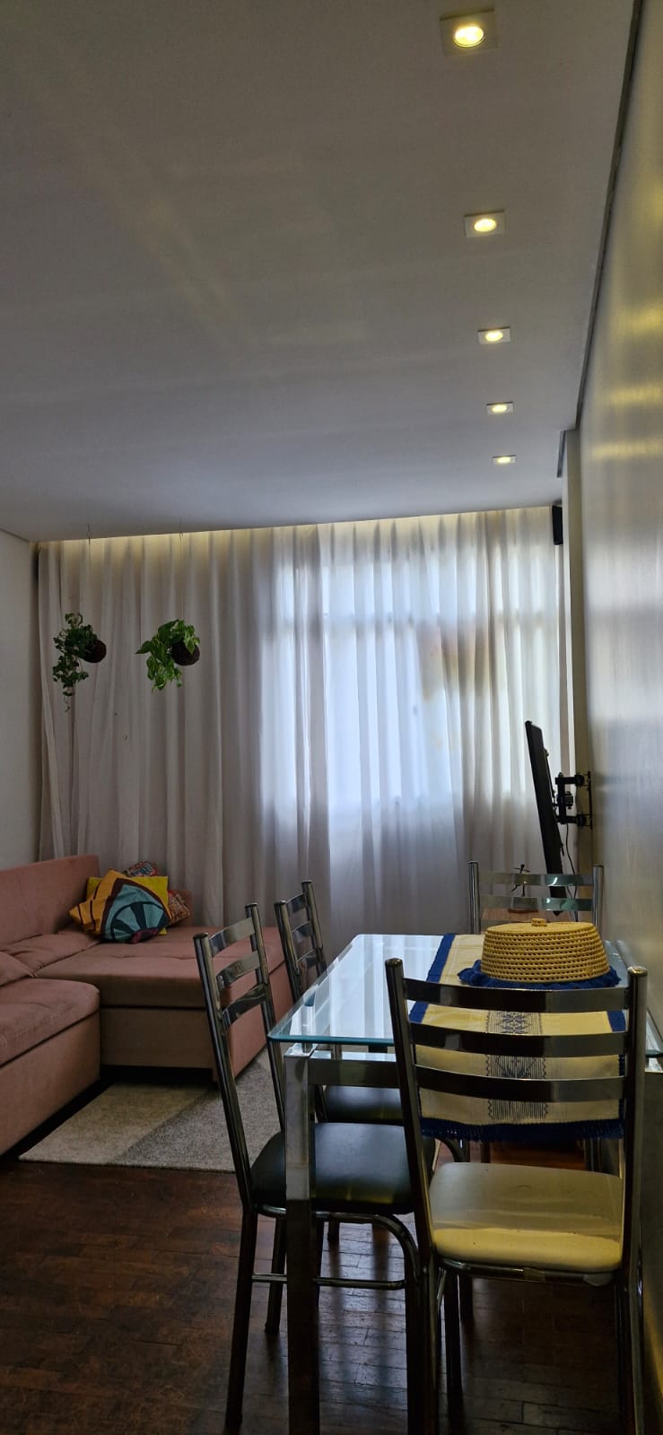 Imagem Apartamento com 3 Quartos à Venda, 70 m²em Santo Antônio - Belo Horizonte Imagem Apartamento com 3 Quartos à Venda, 70 m²em Santo Antônio - Belo Horizonte