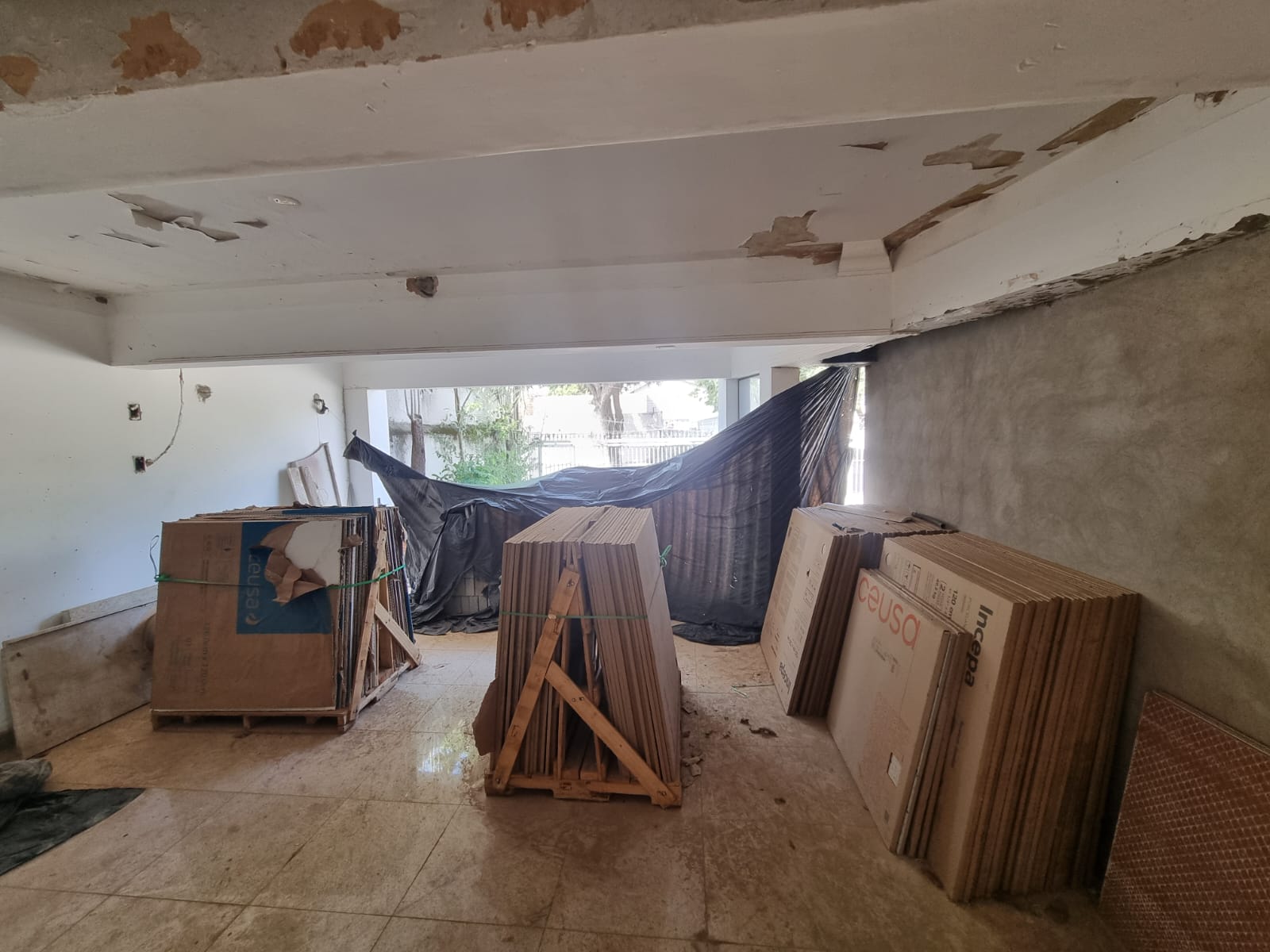 Imagem Sobrado com 5 Quartos à Venda, 877 m² em Setor Jaó - Goiânia Imagem Sobrado com 5 Quartos à Venda, 877 m² em Setor Jaó - Goiânia