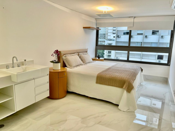 Imagem Cobertura com 2 Quartos à Venda ou Locação,  em Vila Nova Conceição - São Paulo