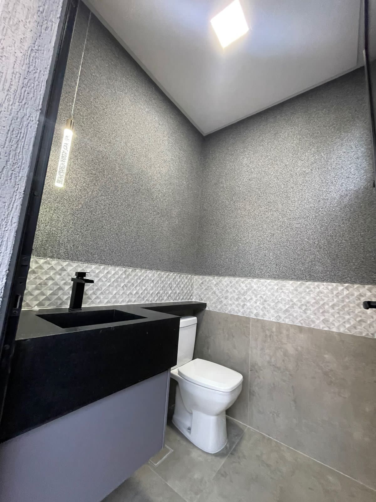 Imagem Casa de Condomínio com 3 Quartos à Venda, 166 m²em Parqville Pinheiros - Aparecida de Goiânia