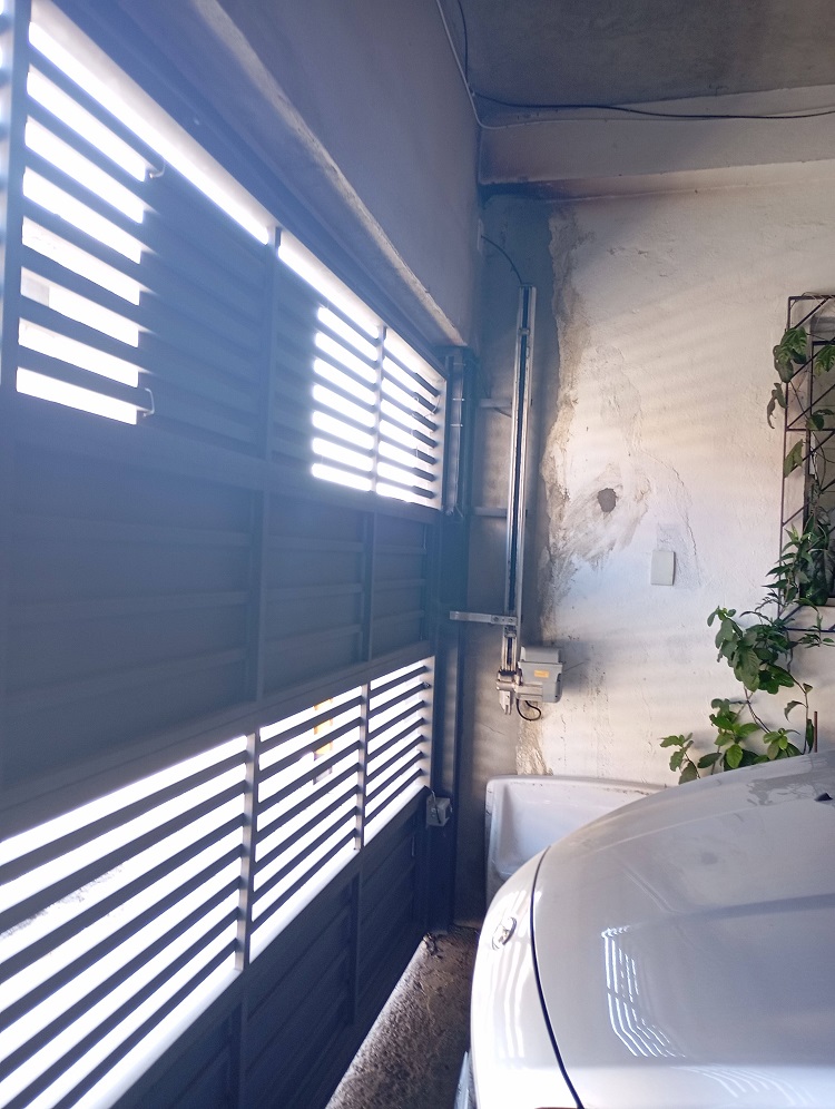 Imagem Casa com 10 Quartos à Venda, 373 m²em Jardim Botucatu - São Paulo