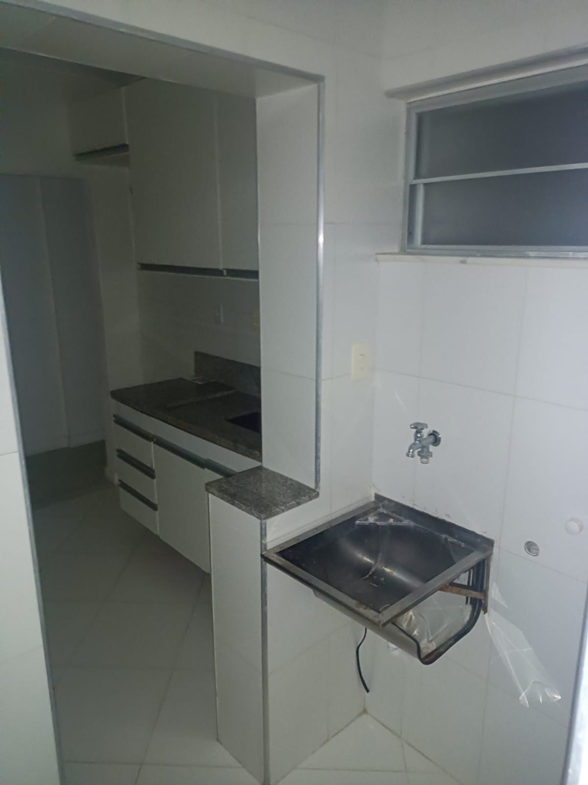 Imagem Apartamento com 2 Quartos à Venda, 81 m²em Jardim Armação - Salvador