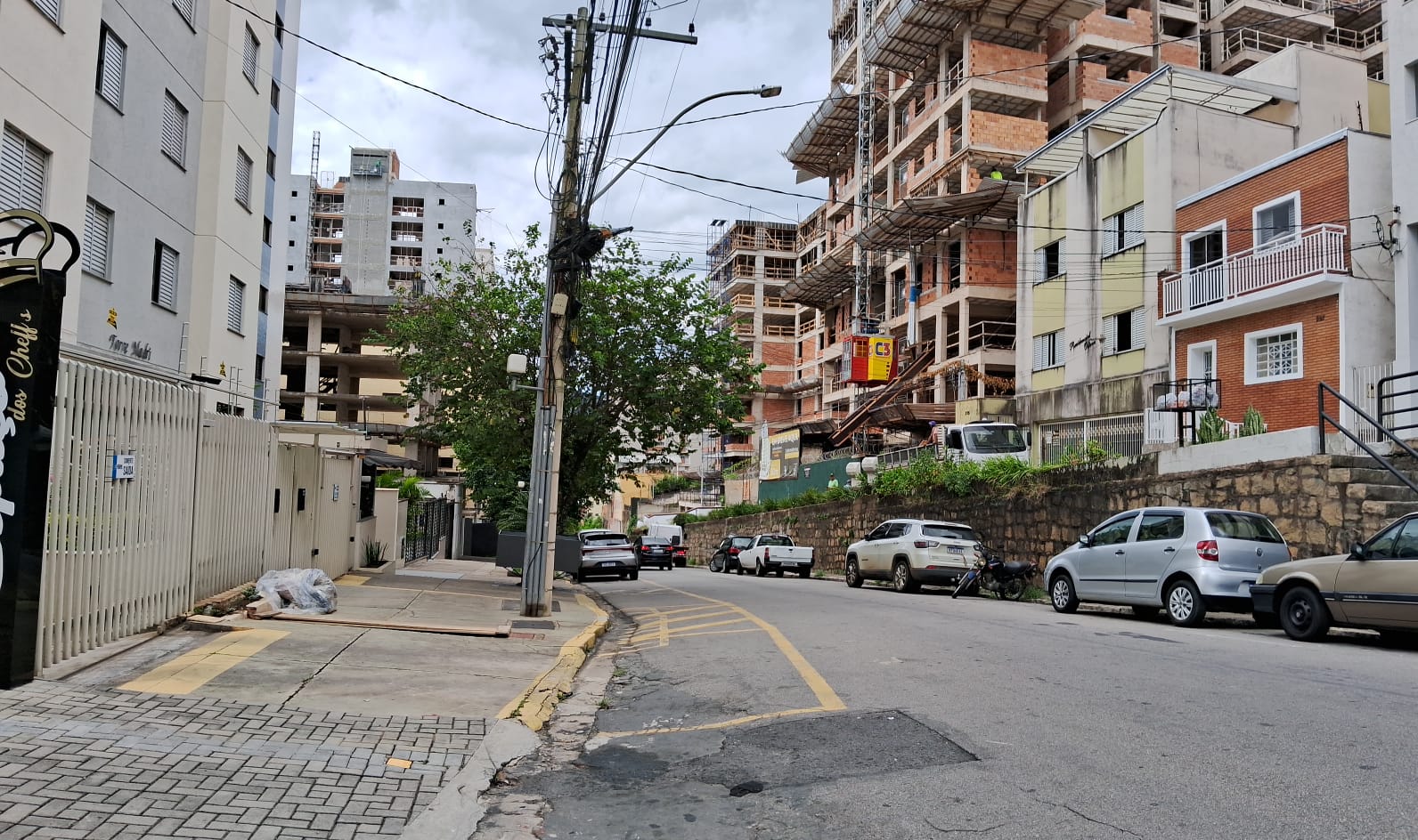 Imagem Terreno à Venda, 696 m² em Centro - Poços de Caldas Imagem Terreno à Venda, 696 m² em Centro - Poços de Caldas