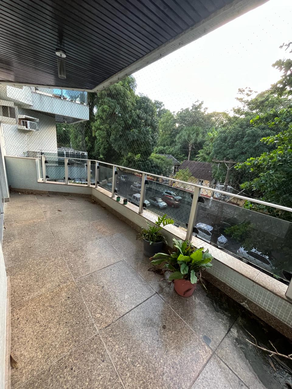 Imagem Apartamento com 4 Quartos à Venda, 240 m²em Umarizal - Belém