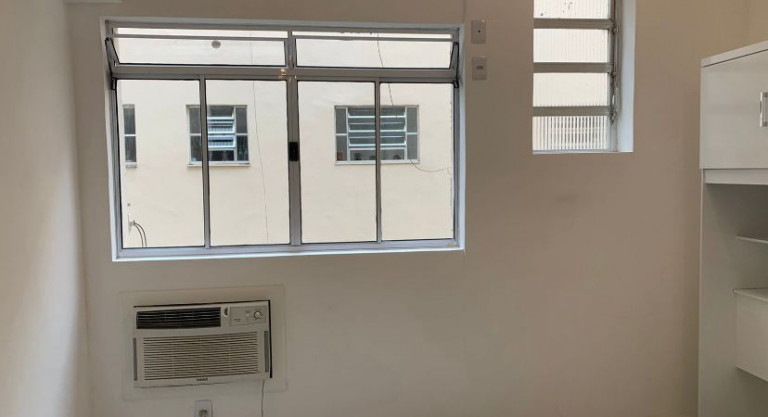 Imagem Apartamento com 1 Quarto à Venda, 32 m² em Leme - Rio de Janeiro
