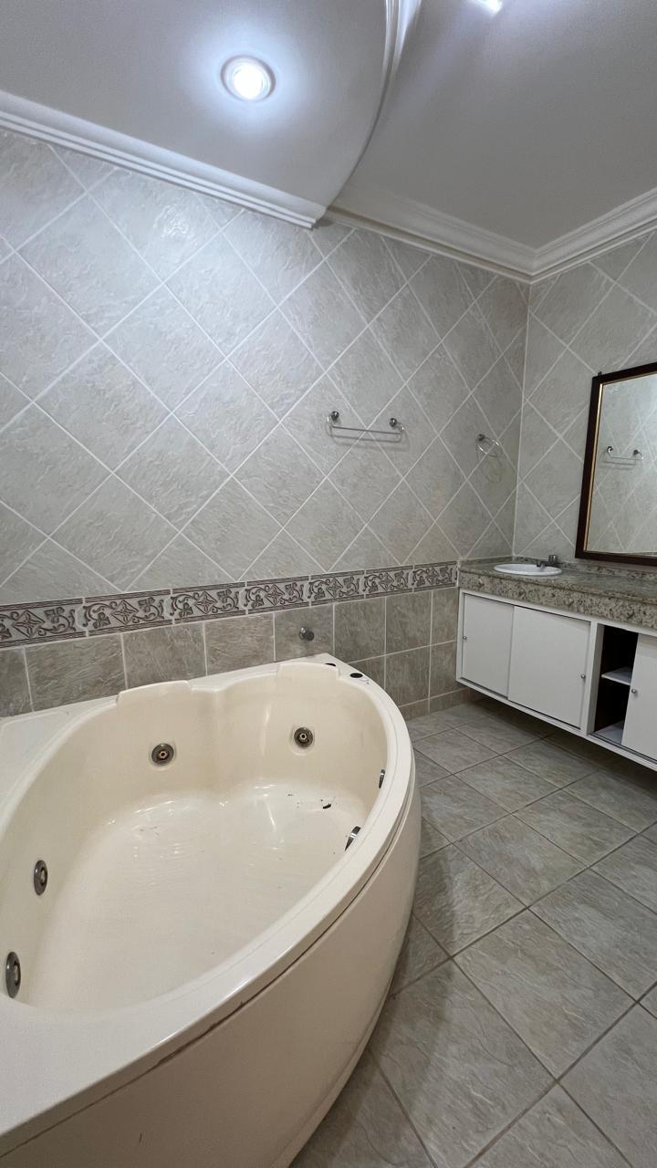 Imagem Casa de Condomínio com 3 Quartos para Alugar, 200 m²em Buraquinho - Lauro de Freitas