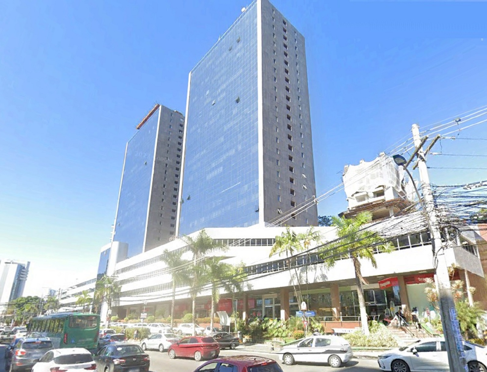 Sala Comercial para Alugar, 33 m²em Caminho das Árvores - Salvador