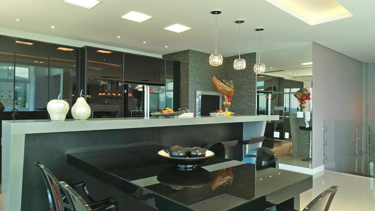 Imagem Apartamento com 3 Quartos à Venda, 260 m² em Meia Praia - Itapema