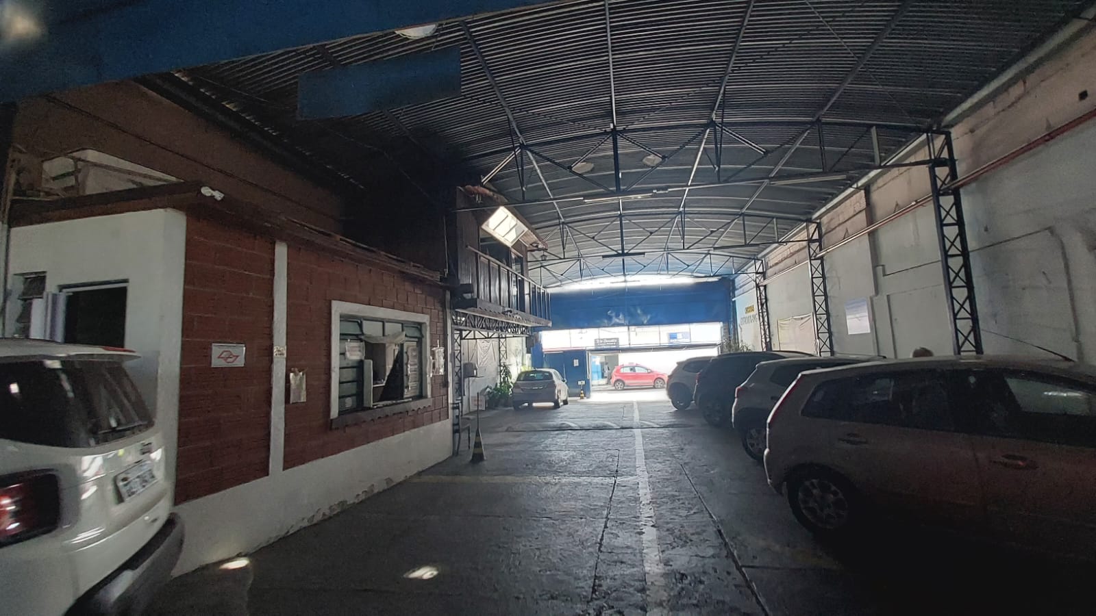 Imagem Galpão para Alugar, 880 m² em Centro - Mogi das Cruzes