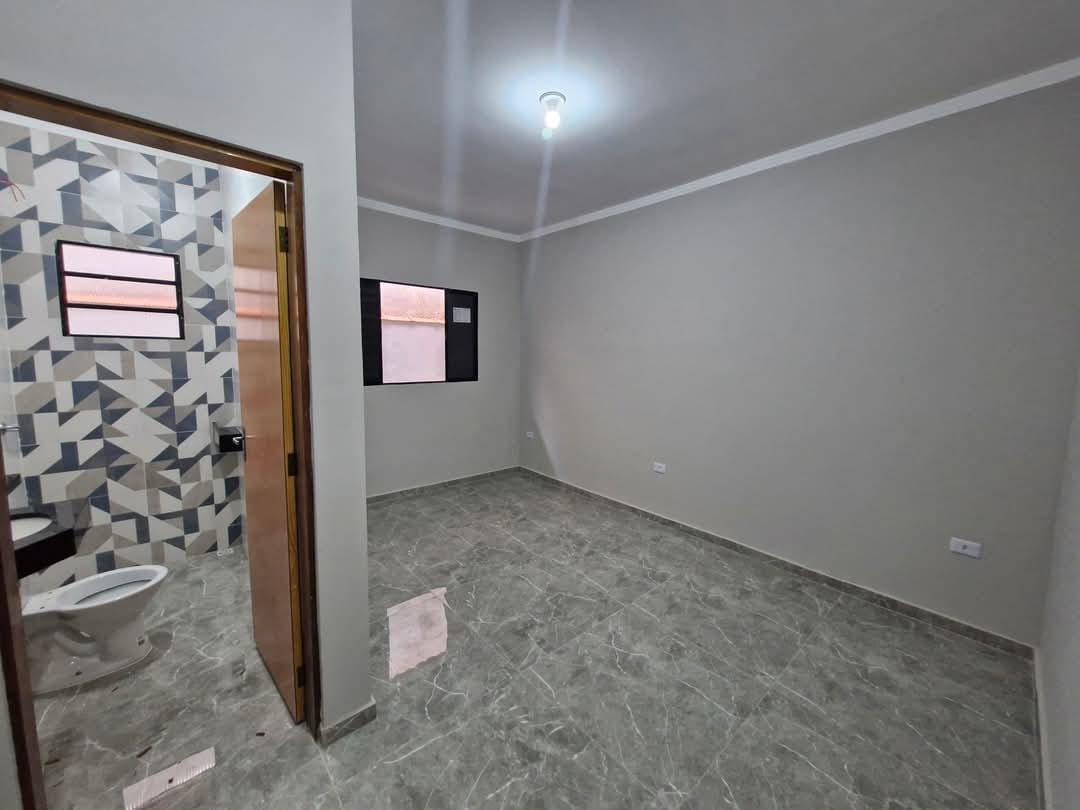 Imagem Casa com 2 Quartos à Venda, 5.895 m² em LOTI - Itanhaém