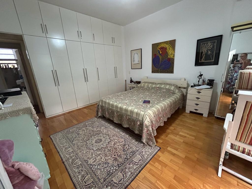 Imagem Apartamento com 4 Quartos à Venda, 190 m²em Icaraí - Niterói