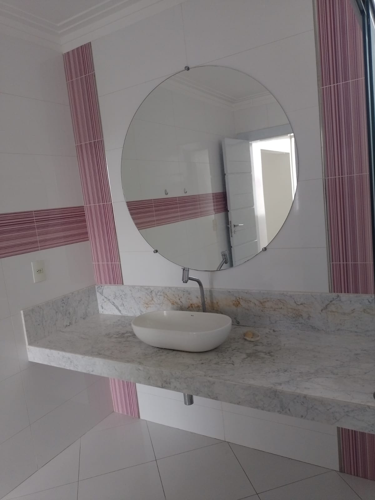 Imagem Casa com 4 Quartos à Venda, 381 m²em Guanabara - Ananindeua