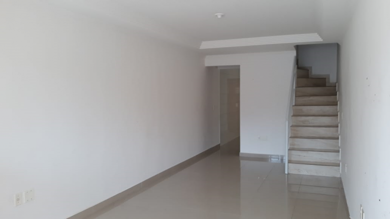 Imagem Casa com 3 Quartos à Venda, 90 m² em Caiçara - Praia Grande Imagem Casa com 3 Quartos à Venda, 90 m² em Caiçara - Praia Grande