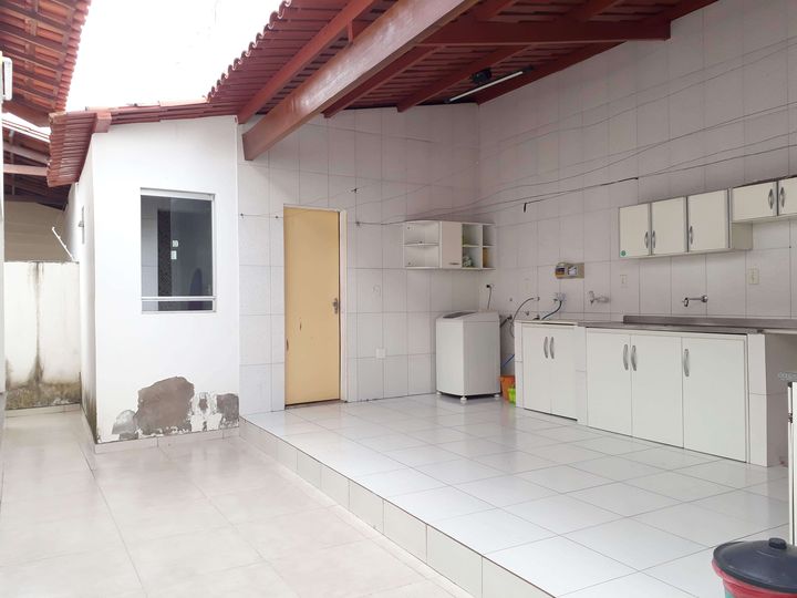Imagem Casa com 4 Quartos para Alugar, 250 m² em Santa Mônica - Feira De Santana Imagem Casa com 4 Quartos para Alugar, 250 m² em Santa Mônica - Feira De Santana