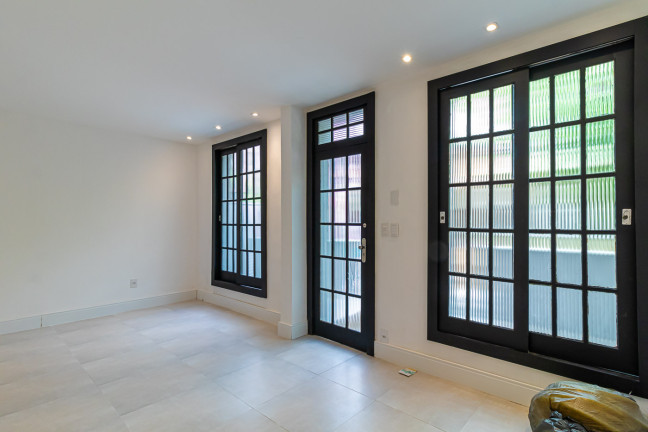 Imagem Casa de Vila com 4 Quartos à Venda, 234 m² em Catete - Rio de Janeiro
