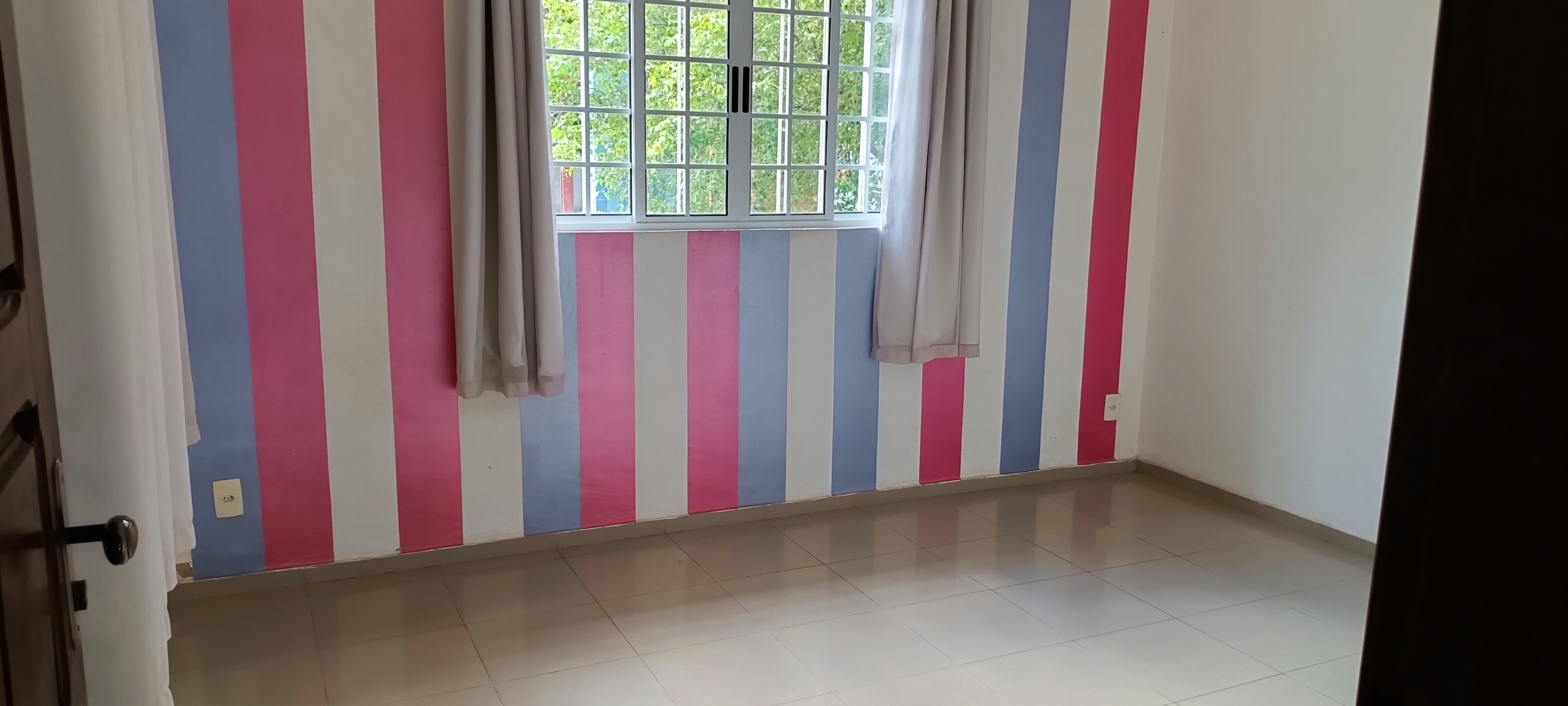 Imagem Casa com 4 Quartos para Alugar, 350 m²em KM90 - Paudalho