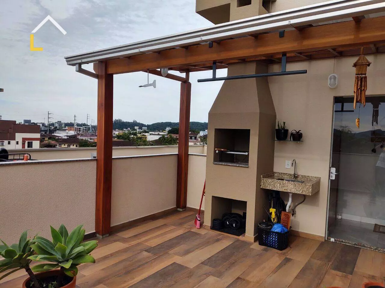 Imagem Cobertura com 3 Quartos à Venda, 118 m²em Iririú - Joinville