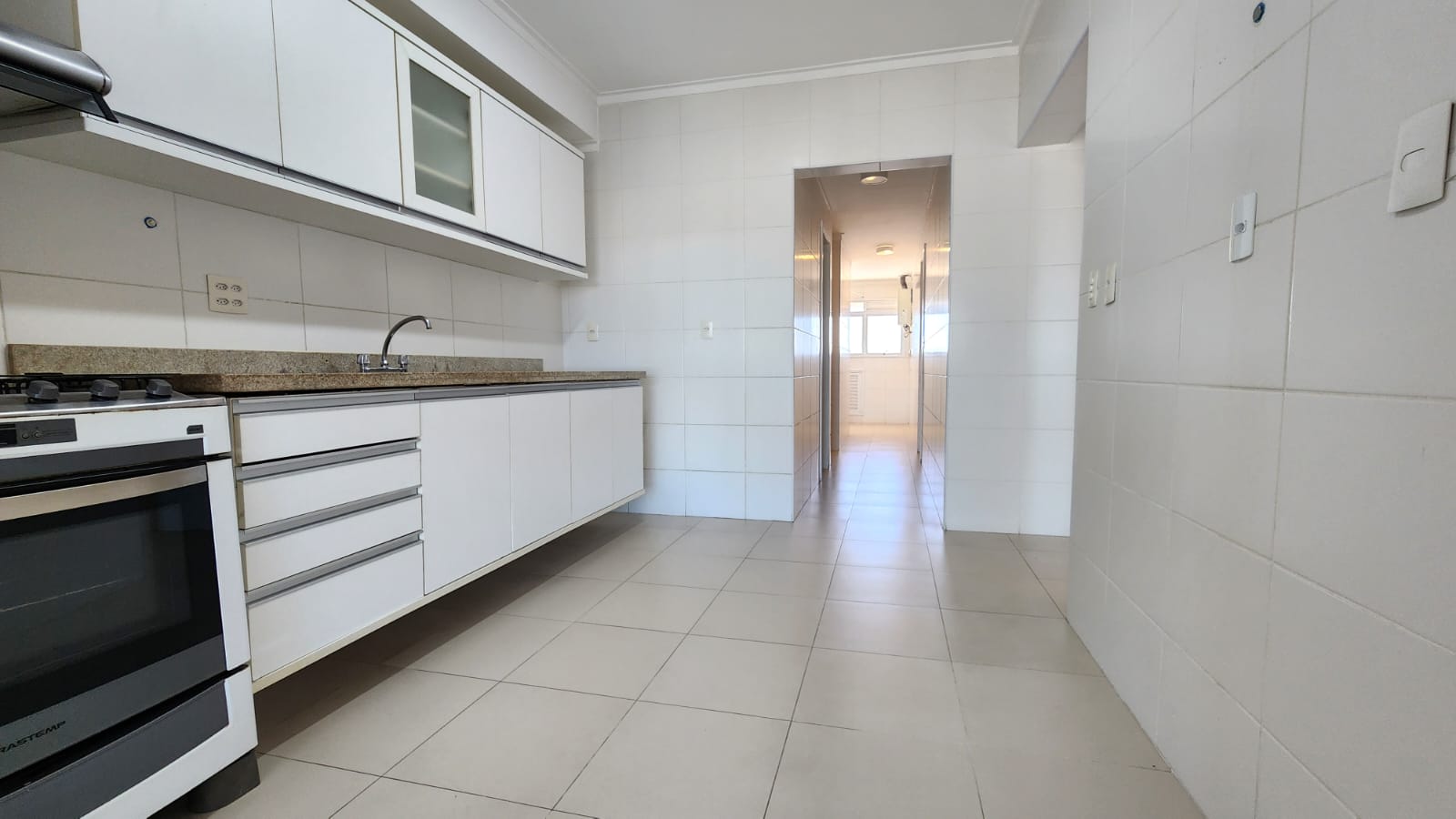 Imagem Apartamento com 4 Quartos à Venda, 204 m²em Boqueirão - Santos