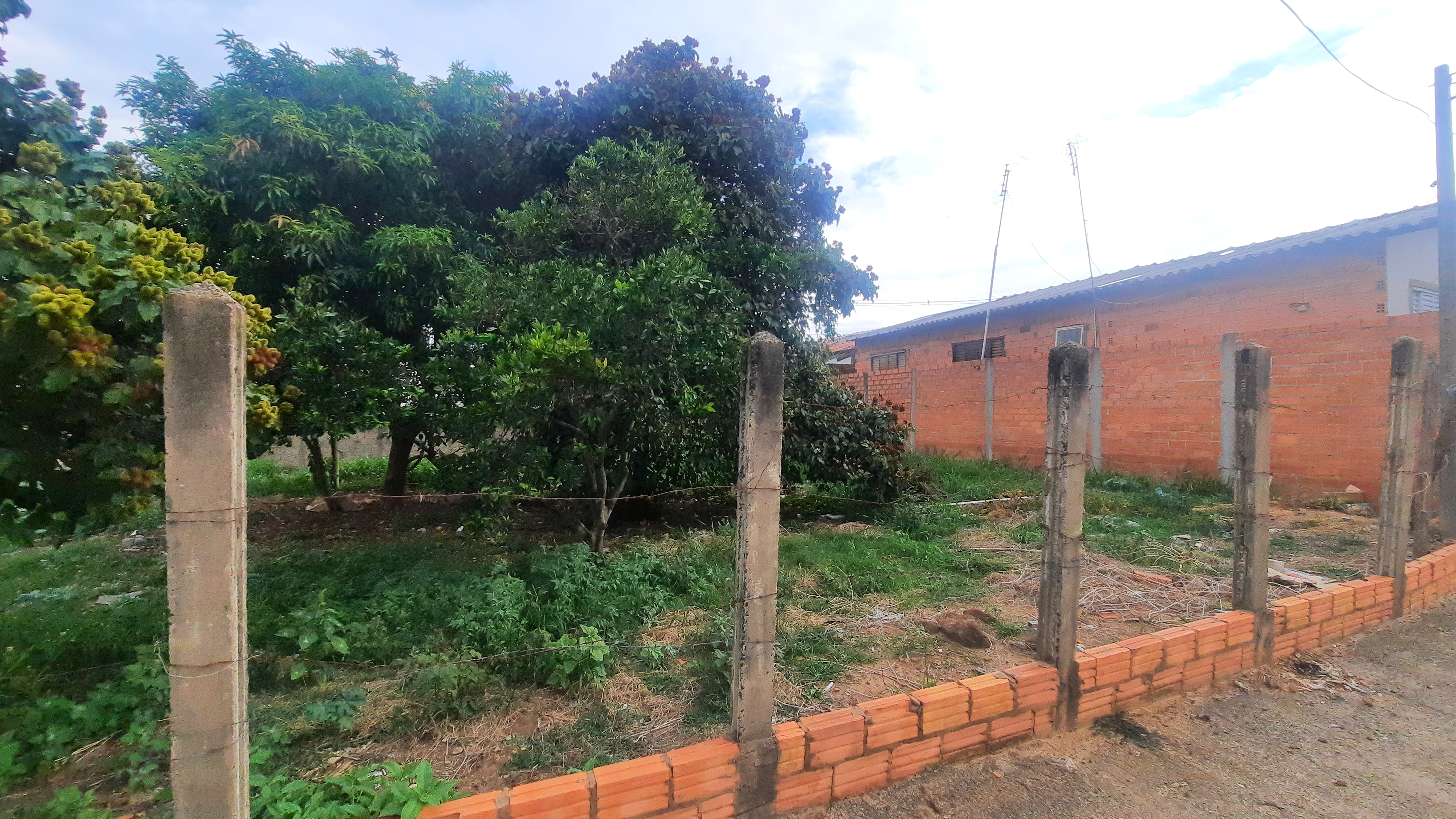 Imagem Terreno à Venda, 400 m²em Parque Marajoara - Botucatu Imagem Terreno à Venda, 400 m²em Parque Marajoara - Botucatu