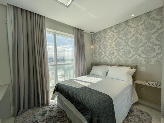 Imagem Cobertura com 3 Quartos à Venda, 273 m² em Centro - Balneário Camboriú Imagem Cobertura com 3 Quartos à Venda, 273 m² em Centro - Balneário Camboriú