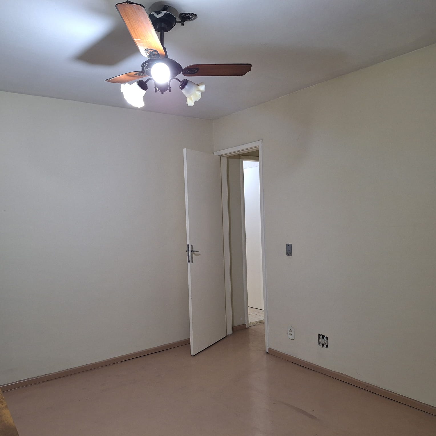 Imagem Apartamento com 2 Quartos à Venda, 77 m² em Centro - São Gonçalo Imagem Apartamento com 2 Quartos à Venda, 77 m² em Centro - São Gonçalo