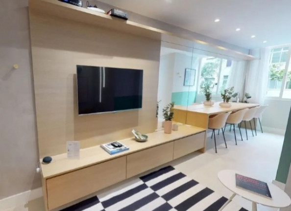 Imagem Apartamento com 2 Quartos à Venda, 52 m² em Copacabana - Rio de Janeiro