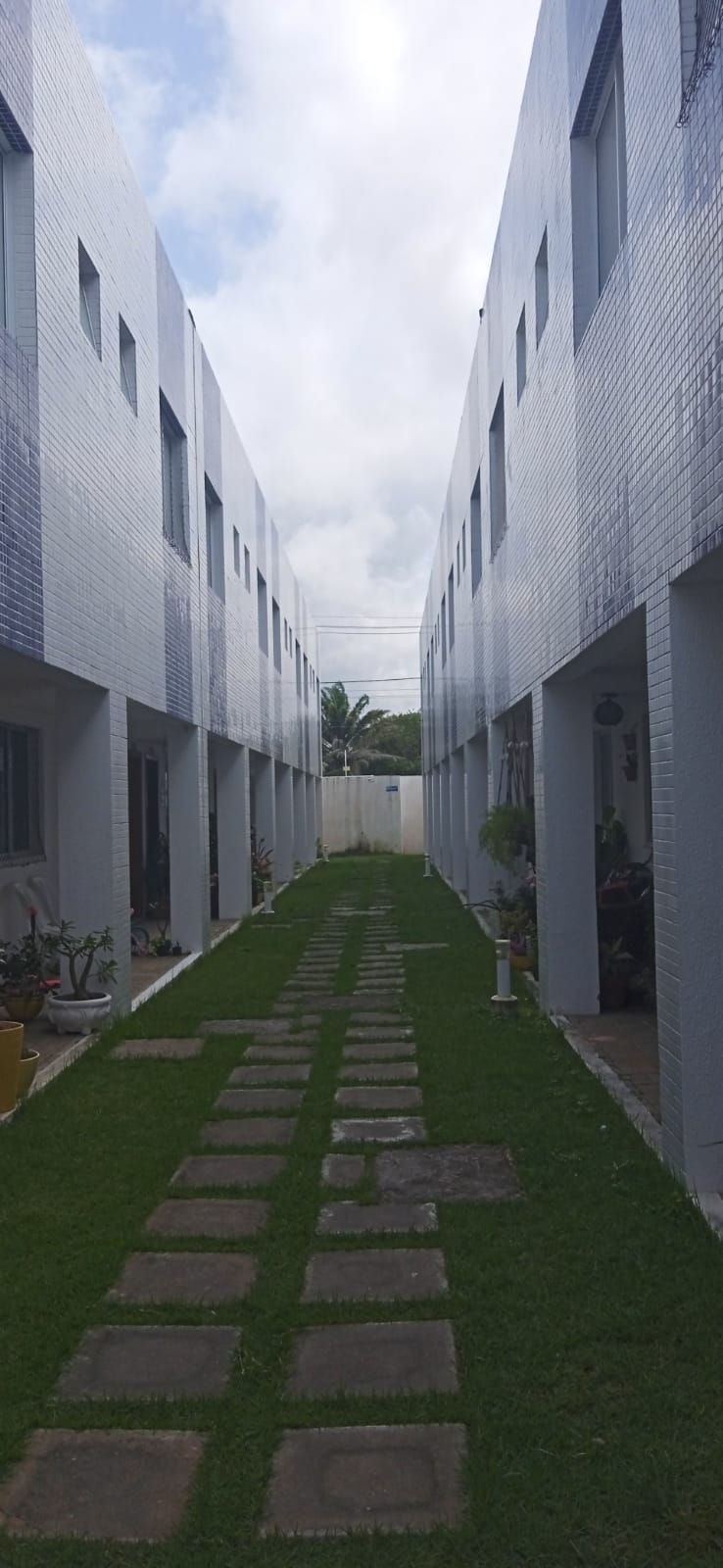 Imagem Casa de Condomínio com 2 Quartos à Venda, 82 m²em Vila de Abrantes (Abrantes) - Camaçari Imagem Casa de Condomínio com 2 Quartos à Venda, 82 m²em Vila de Abrantes (Abrantes) - Camaçari