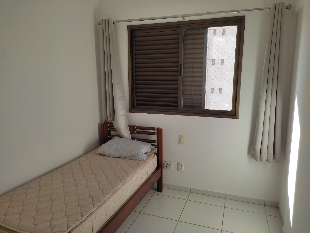 Imagem Apartamento com 2 Quartos para Alugar, 65 m²em Setor Bueno - Goiânia
