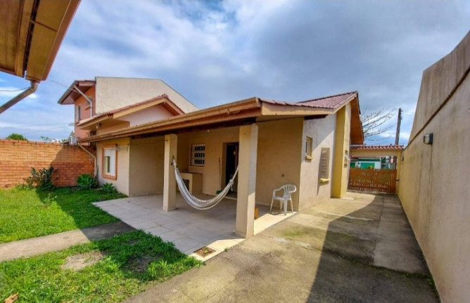 Imagem Casa com 3 Quartos à Venda, 100 m² em Capão Novo - Capão da Canoa Imagem Casa com 3 Quartos à Venda, 100 m² em Capão Novo - Capão da Canoa