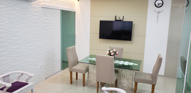 Sobrado com 4 Quartos à Venda, 140 m² em Jardim das Oliveiras - Fortaleza