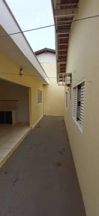 Imagem Casa com 3 Quartos à Venda, em Jardim Brasília - Araçatuba Imagem Casa com 3 Quartos à Venda, em Jardim Brasília - Araçatuba