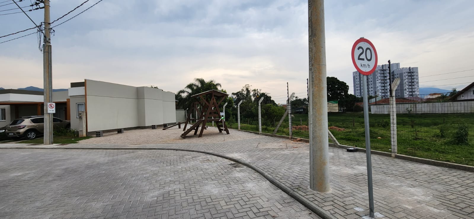 Imagem Casa de Condomínio com 2 Quartos à Venda, 52 m²em Rio Caveiras - Biguaçu Imagem Casa de Condomínio com 2 Quartos à Venda, 52 m²em Rio Caveiras - Biguaçu