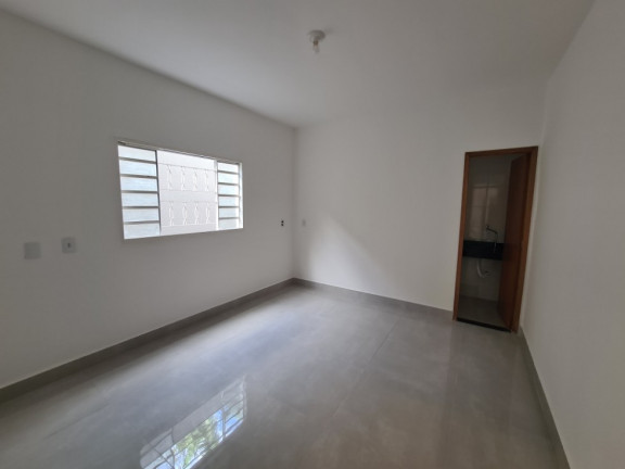 Imagem Casa com 3 Quartos à Venda,  em Residencial Santa Fé I - Goiânia