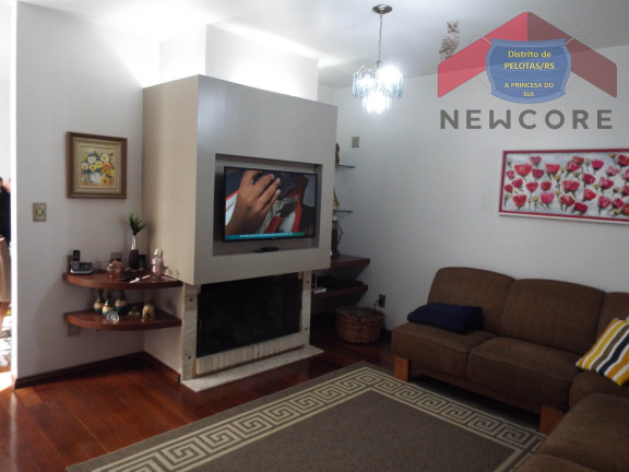 Imagem Casa com 4 Quartos à Venda, 315 m² em Centro - Pelotas