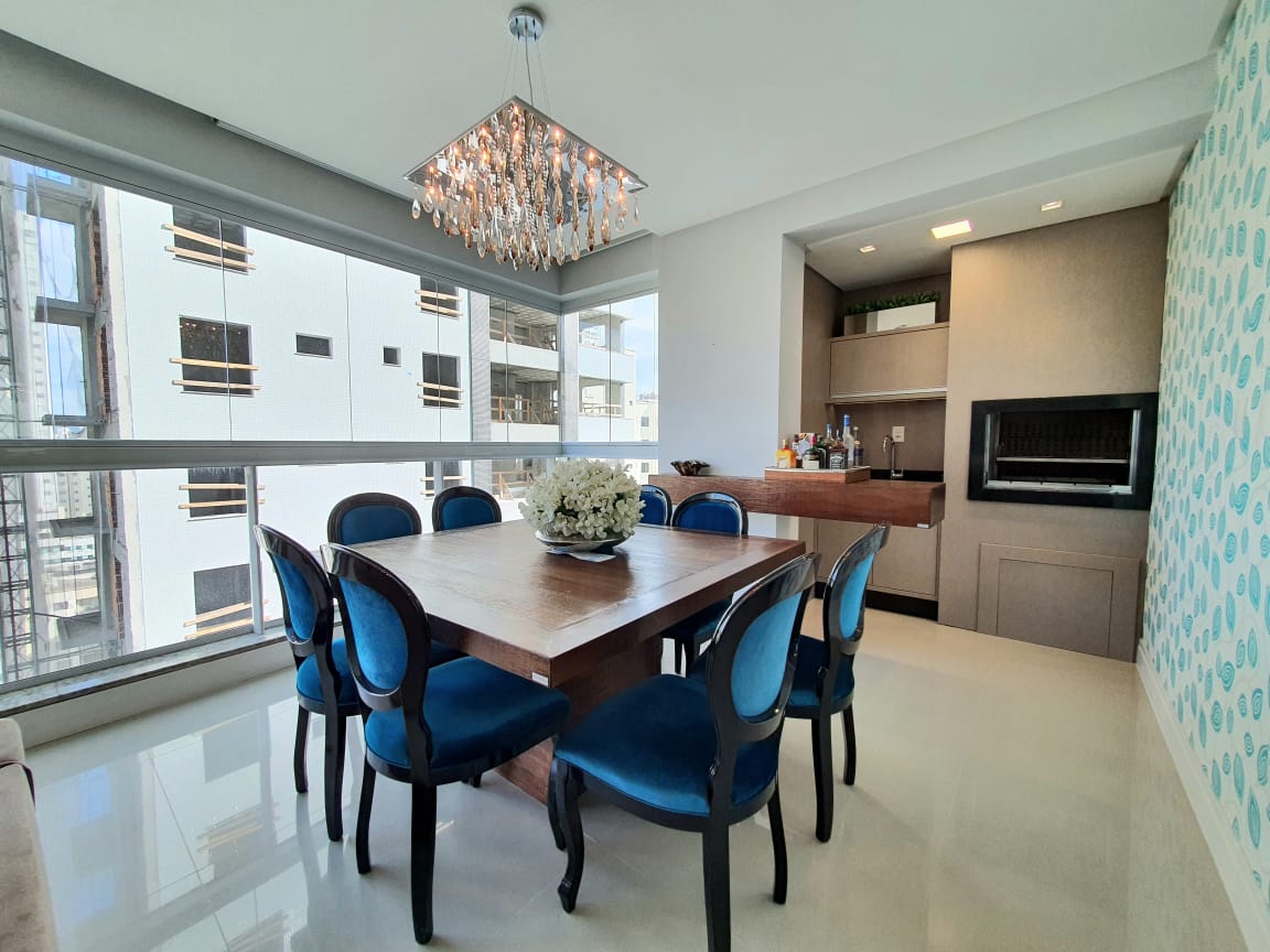 Imagem Apartamento com 3 Quartos à Venda, 135 m²em Centro - Balneário Camboriú