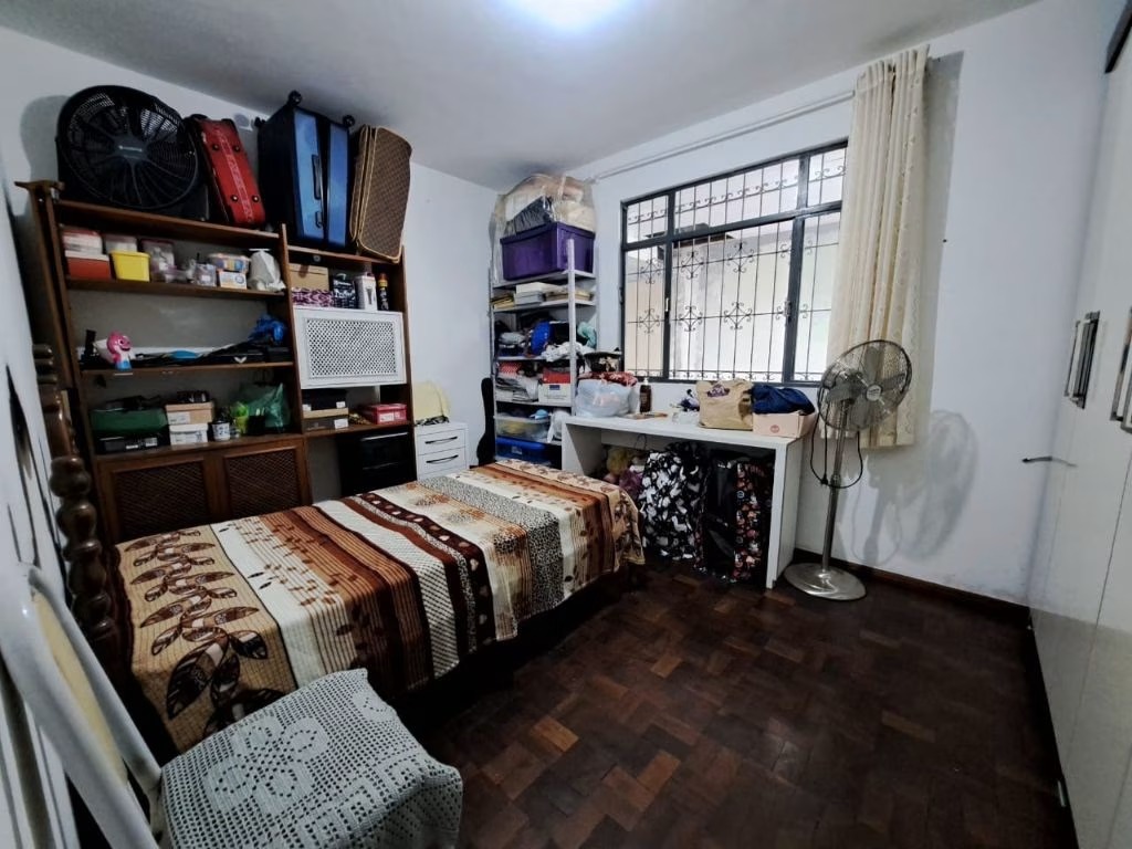 Imagem Casa com 3 Quartos à Venda, 109 m² em Novo Mundo - Curitiba Imagem Casa com 3 Quartos à Venda, 109 m² em Novo Mundo - Curitiba