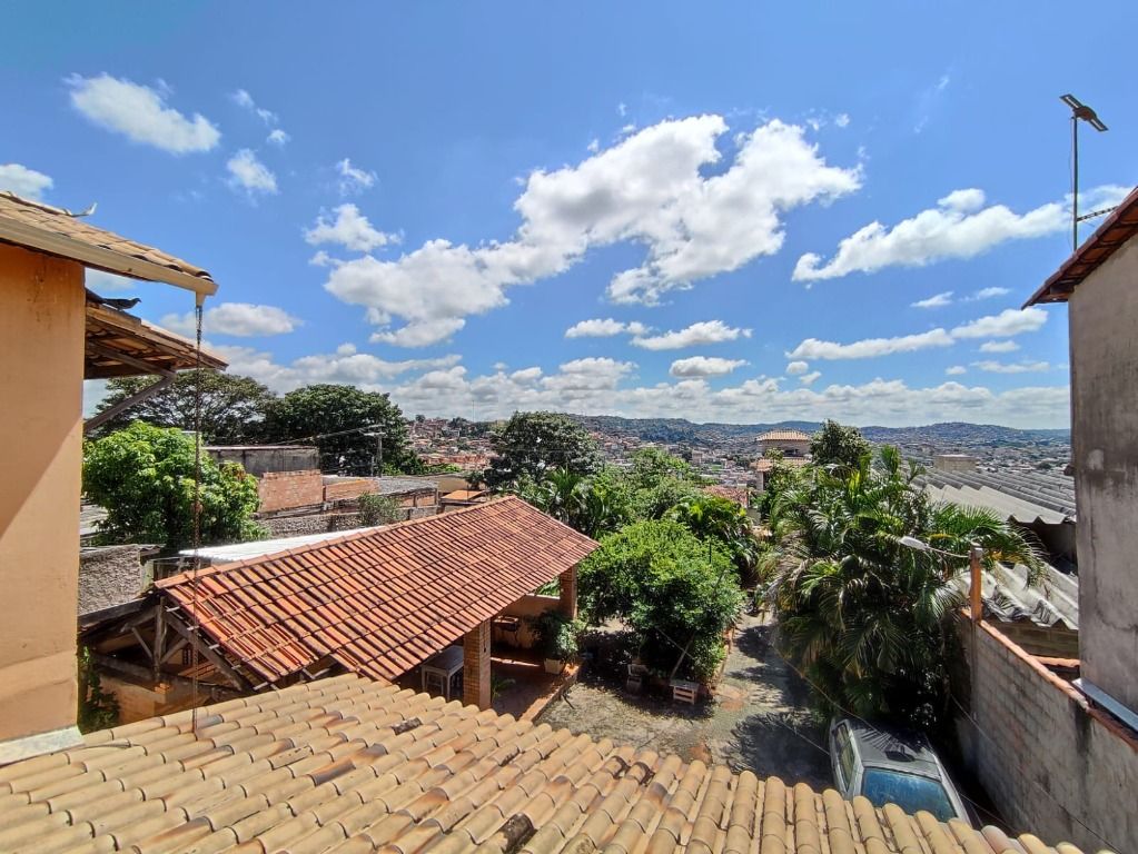 Imagem Casa com 4 Quartos à Venda, 200 m² em São Benedito - Santa Luzia