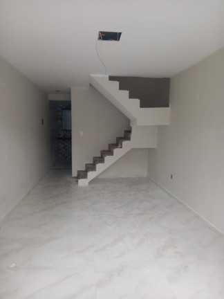 Imagem Casa com 2 Quartos à Venda, 136 m² em Realengo - Rio de Janeiro