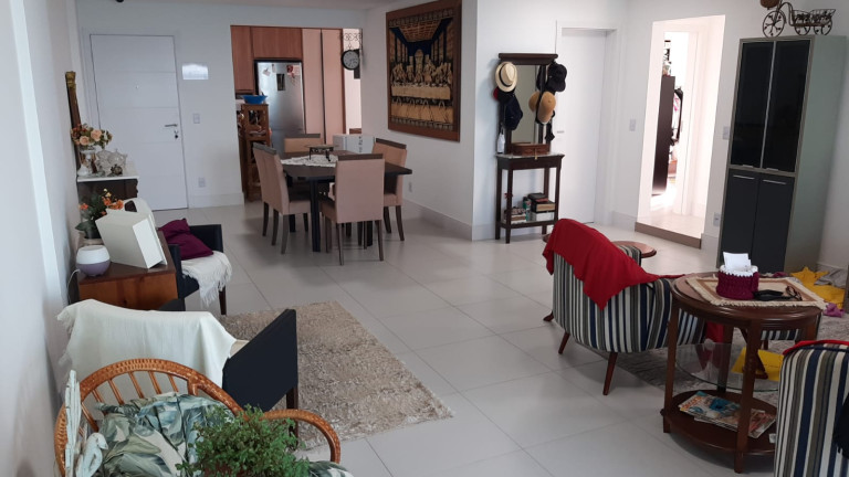 Imagem Apartamento com 3 Quartos à Venda, 138 m²em Itacolomi - Balneário Piçarras