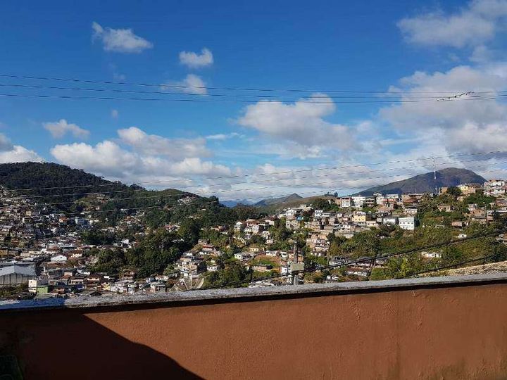 Imagem Casa com 3 Quartos à Venda, 406 m² em Várzea&nbsp; - Teresópolis