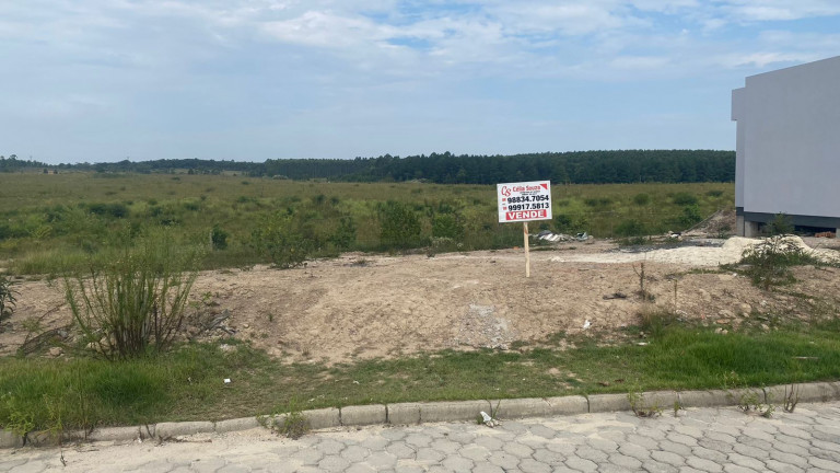 Imagem Terreno à Venda, 360 m² em Linha Batista - Criciúma Imagem Terreno à Venda, 360 m² em Linha Batista - Criciúma