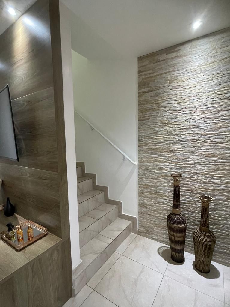 Imagem Casa de Vila com 3 Quartos à Venda, 124 m²em Marapé - Santos