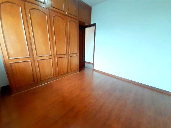 Imagem Casa com 4 Quartos para Alugar, 390 m² em Taquara - Rio de Janeiro Imagem Casa com 4 Quartos para Alugar, 390 m² em Taquara - Rio de Janeiro