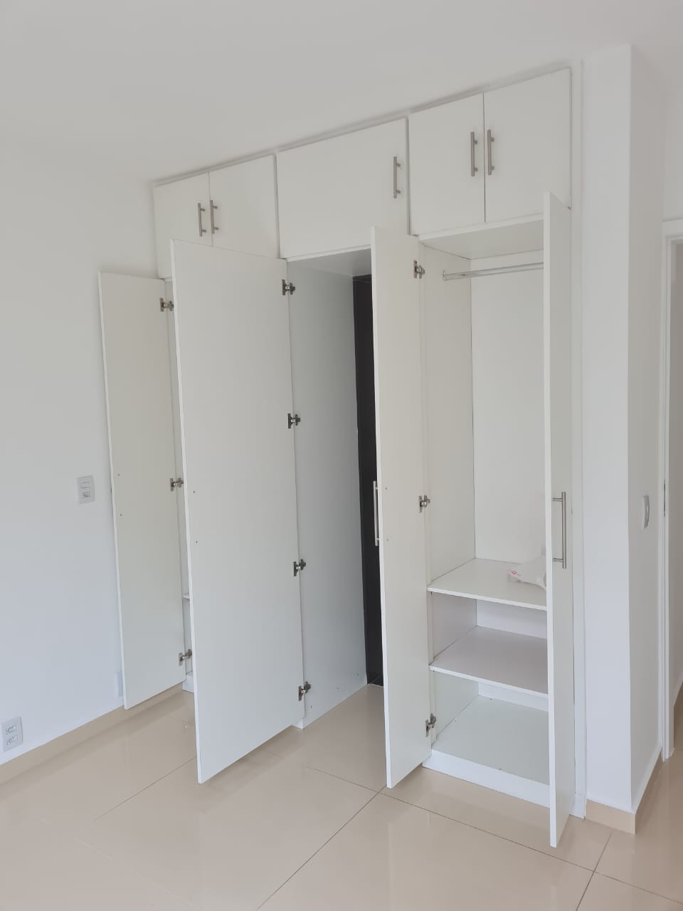 Imagem Apartamento com 3 Quartos para Alugar, 100 m²em Ipanema - Rio de Janeiro Imagem Apartamento com 3 Quartos para Alugar, 100 m²em Ipanema - Rio de Janeiro