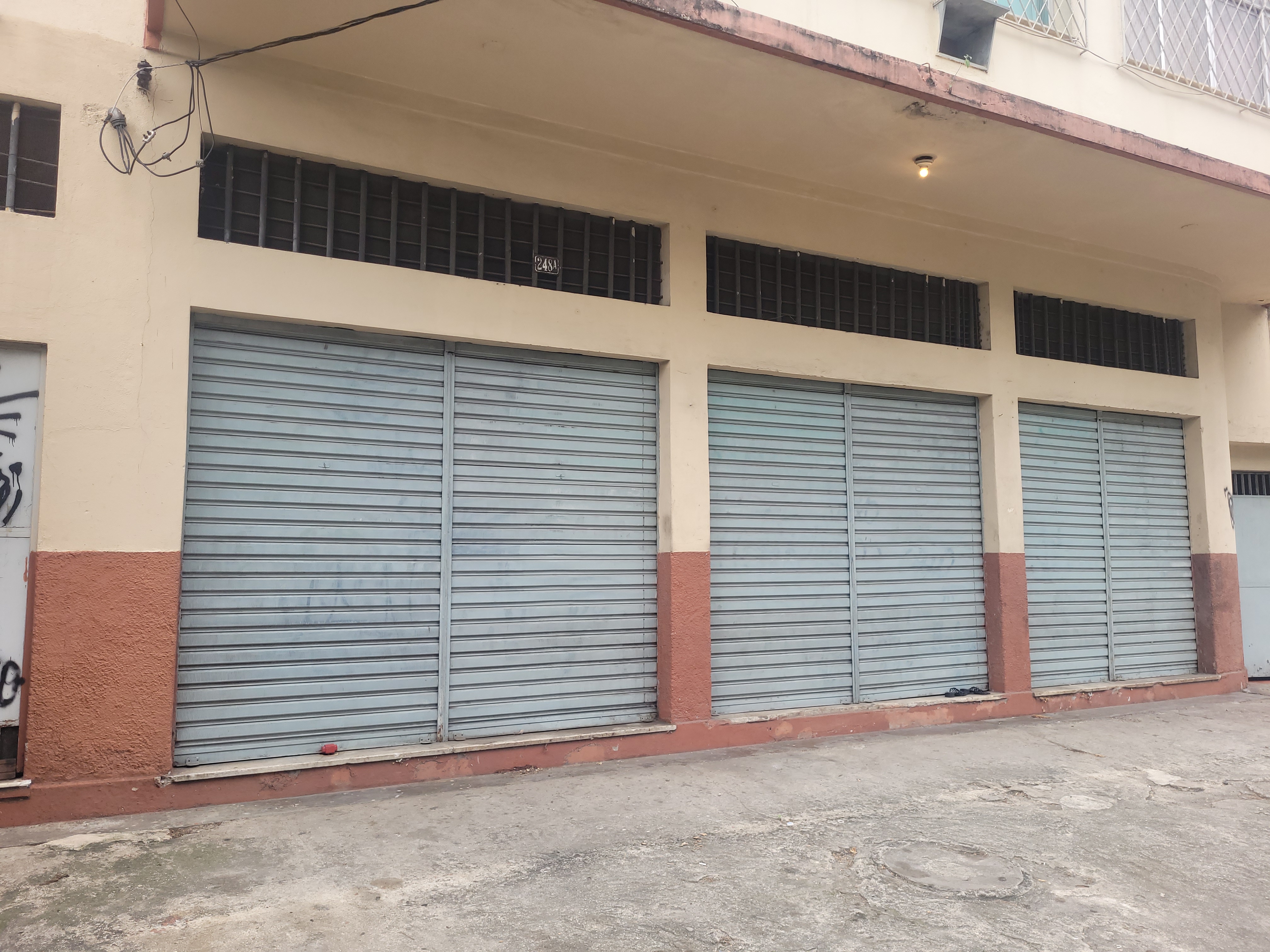 Imagem Loja para Alugar, 90 m² em Taquara - Rio de Janeiro Imagem Loja para Alugar, 90 m² em Taquara - Rio de Janeiro